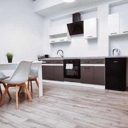 Sunny Apartment 8 クラクフ エクステリア 写真