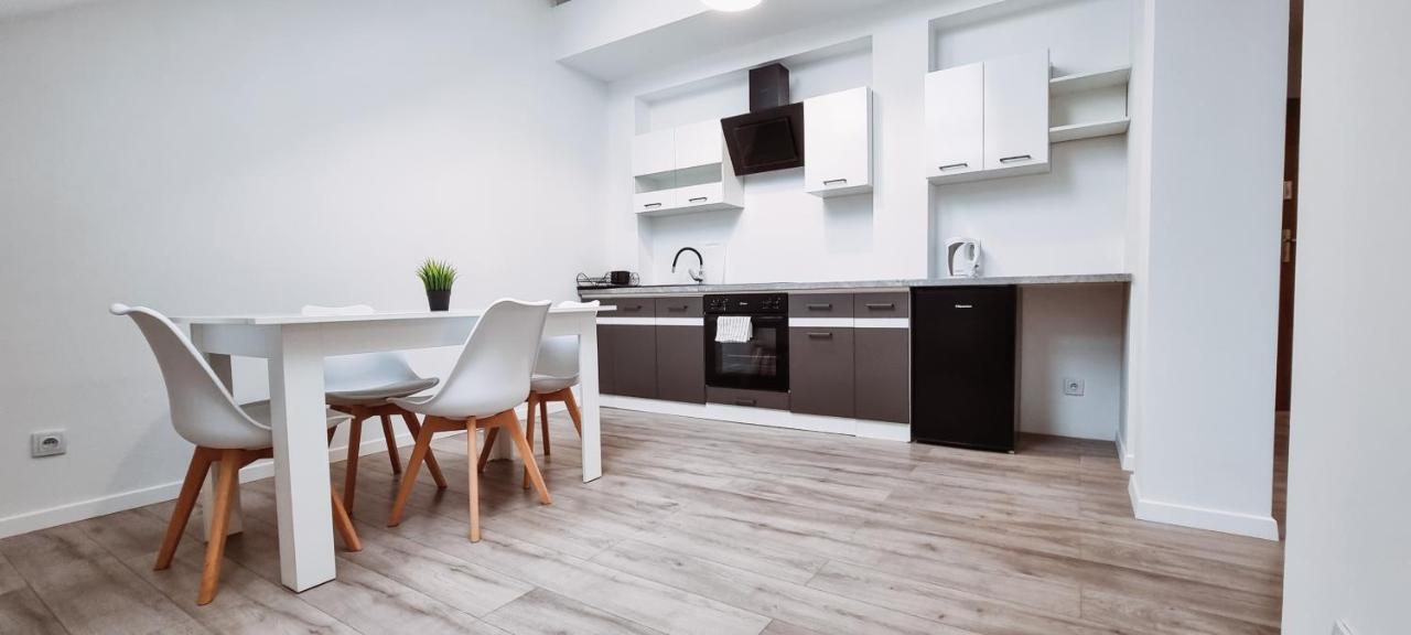 Sunny Apartment 8 クラクフ エクステリア 写真