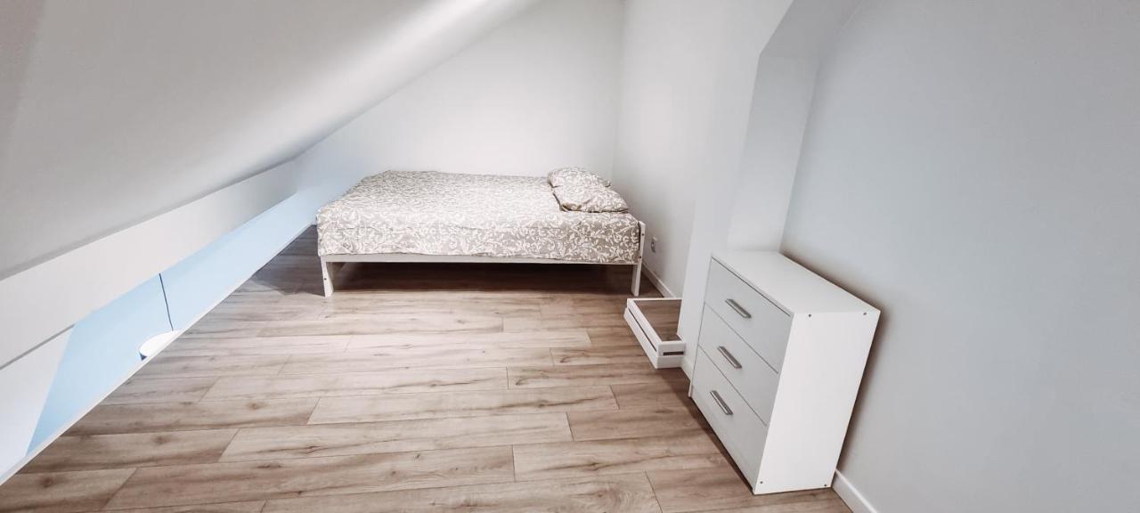Sunny Apartment 8 クラクフ エクステリア 写真